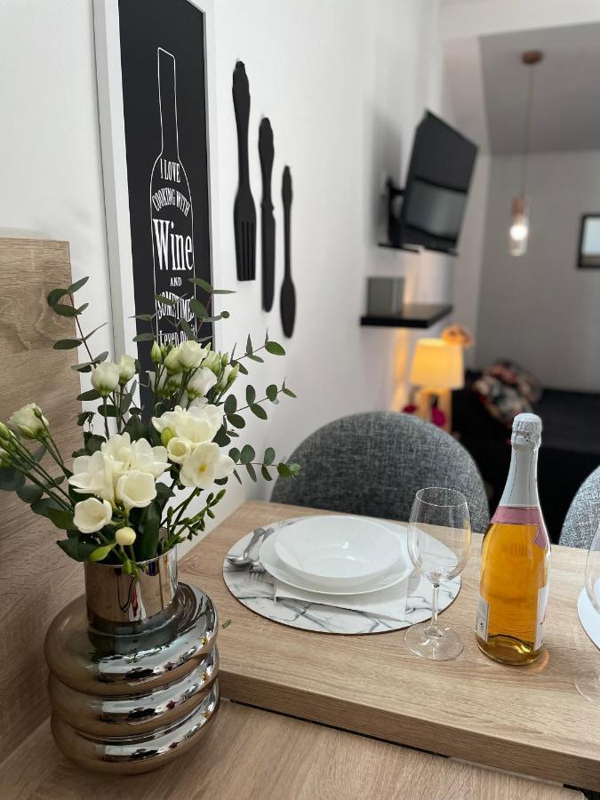 Apartman S M4 With The View Kali Luaran gambar