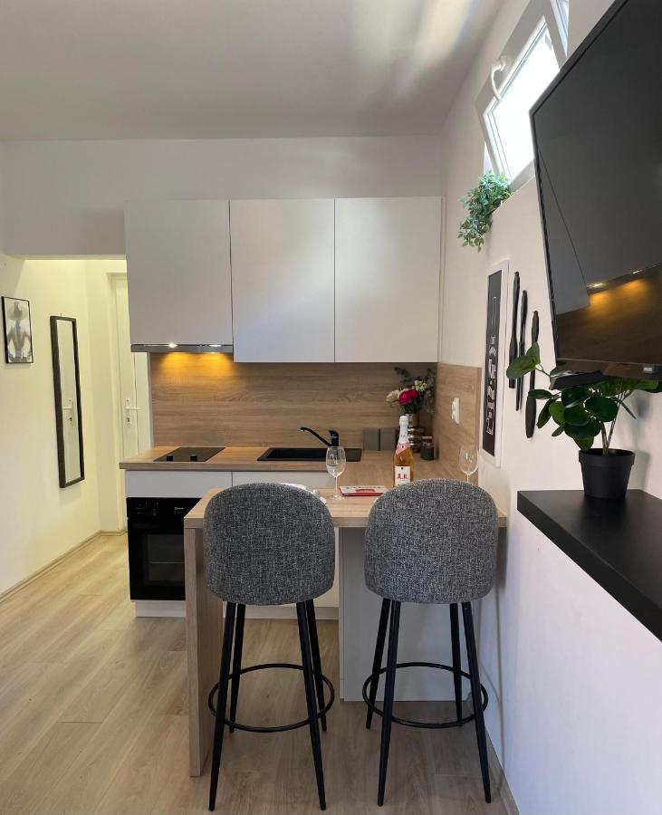 Apartman S M4 With The View Kali Luaran gambar