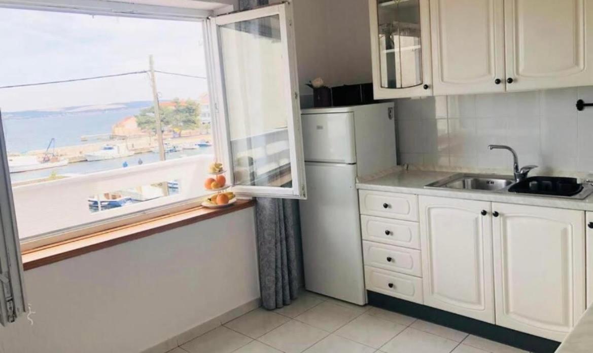 Apartman S M4 With The View Kali Luaran gambar