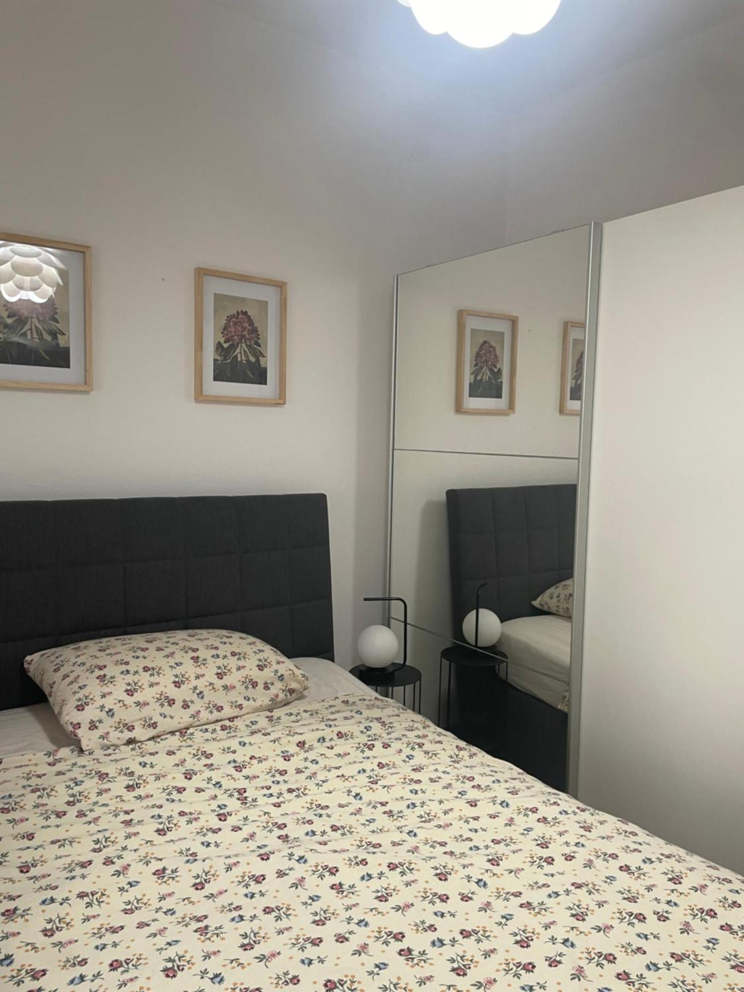 Apartman S M4 With The View Kali Luaran gambar