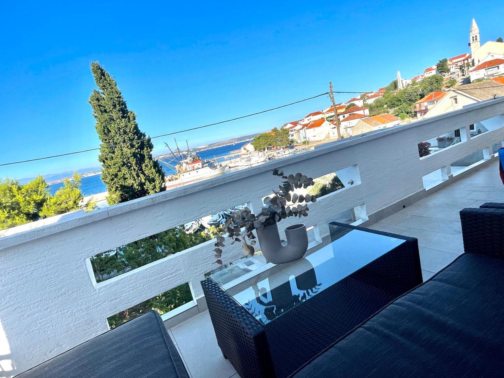 Apartman S M4 With The View Kali Luaran gambar